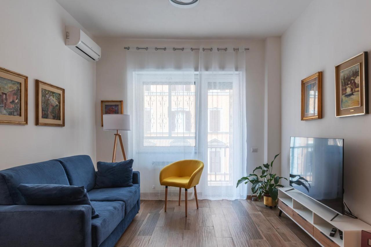 Piazza Re Di Roma Comfy Apartment Exteriör bild