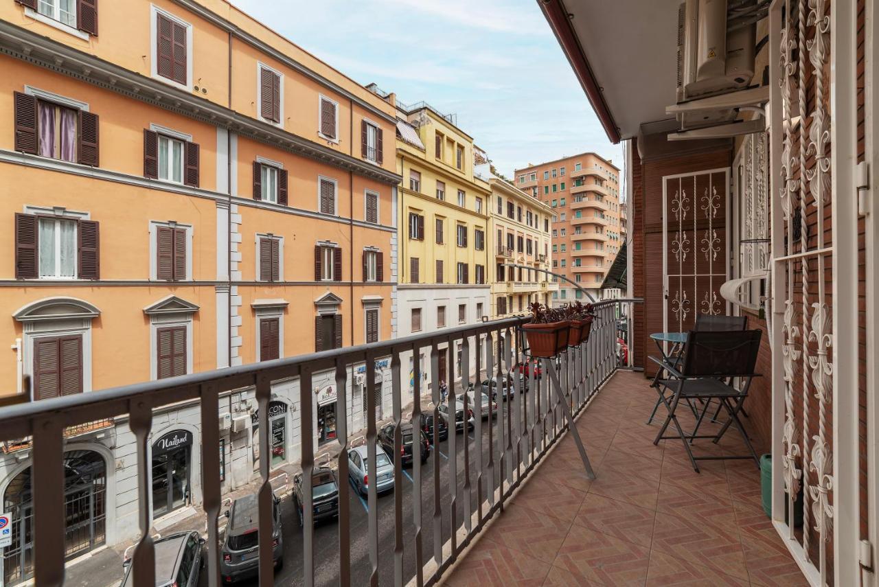 Piazza Re Di Roma Comfy Apartment Exteriör bild