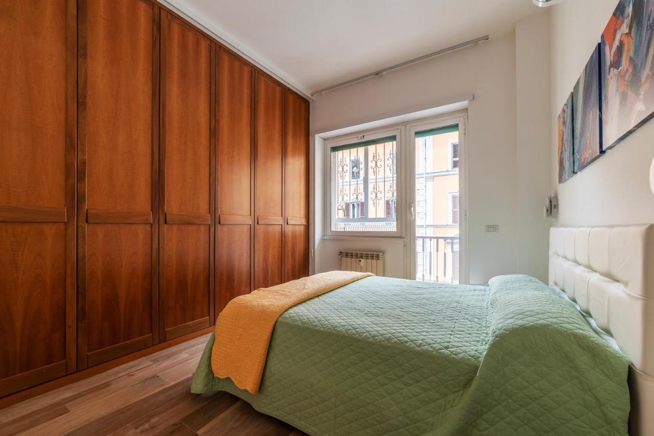 Piazza Re Di Roma Comfy Apartment Exteriör bild