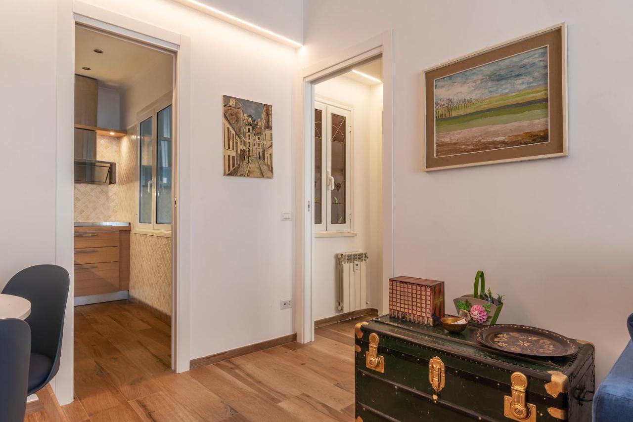 Piazza Re Di Roma Comfy Apartment Exteriör bild