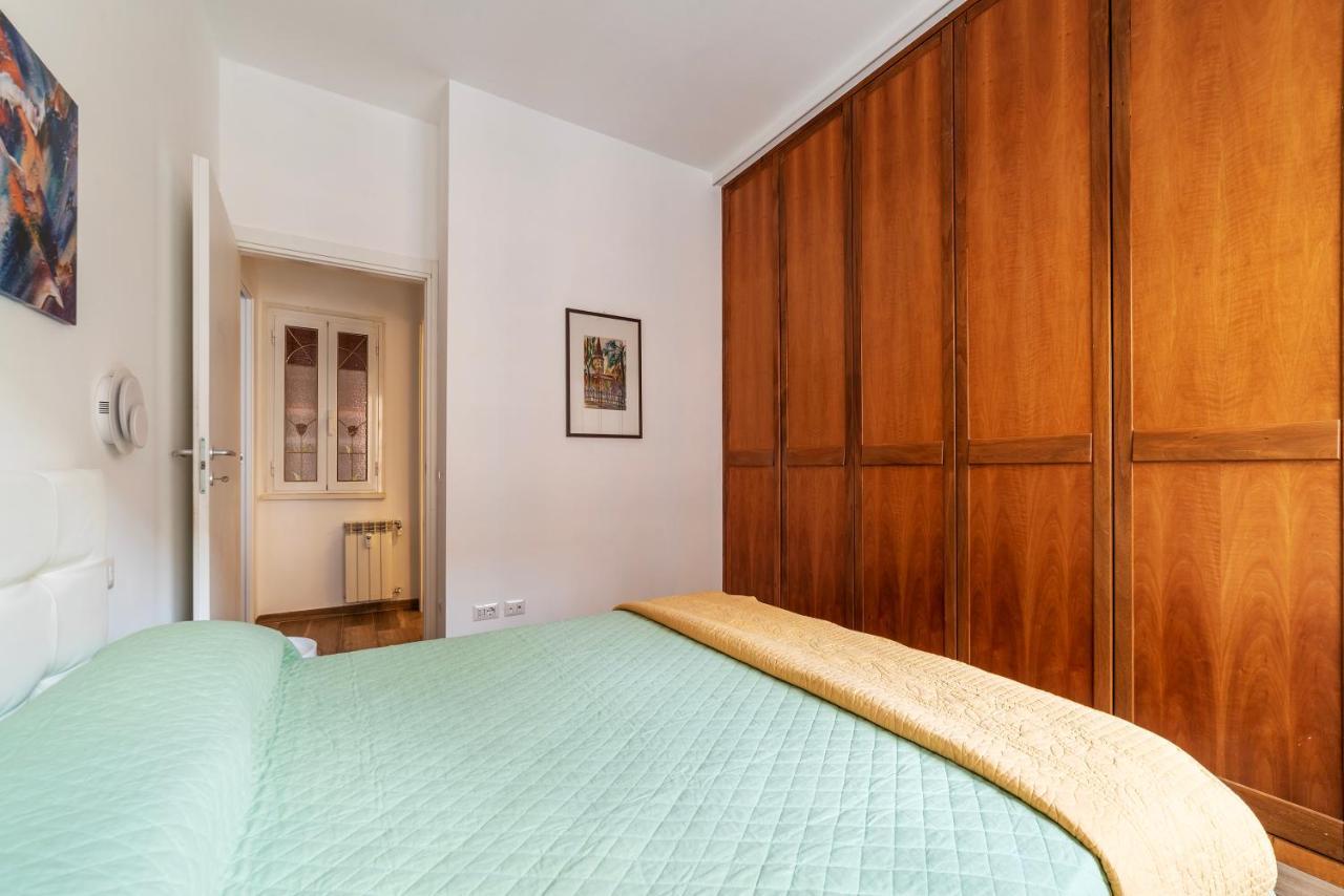 Piazza Re Di Roma Comfy Apartment Exteriör bild