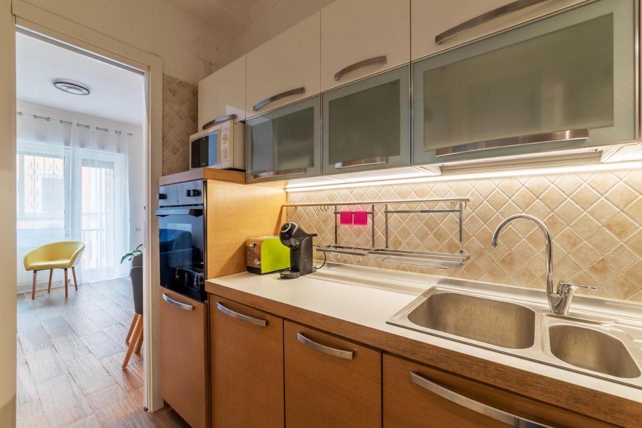 Piazza Re Di Roma Comfy Apartment Exteriör bild
