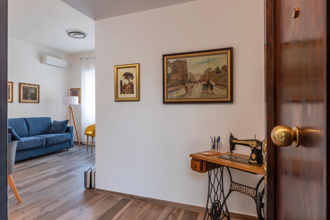 Piazza Re Di Roma Comfy Apartment Exteriör bild