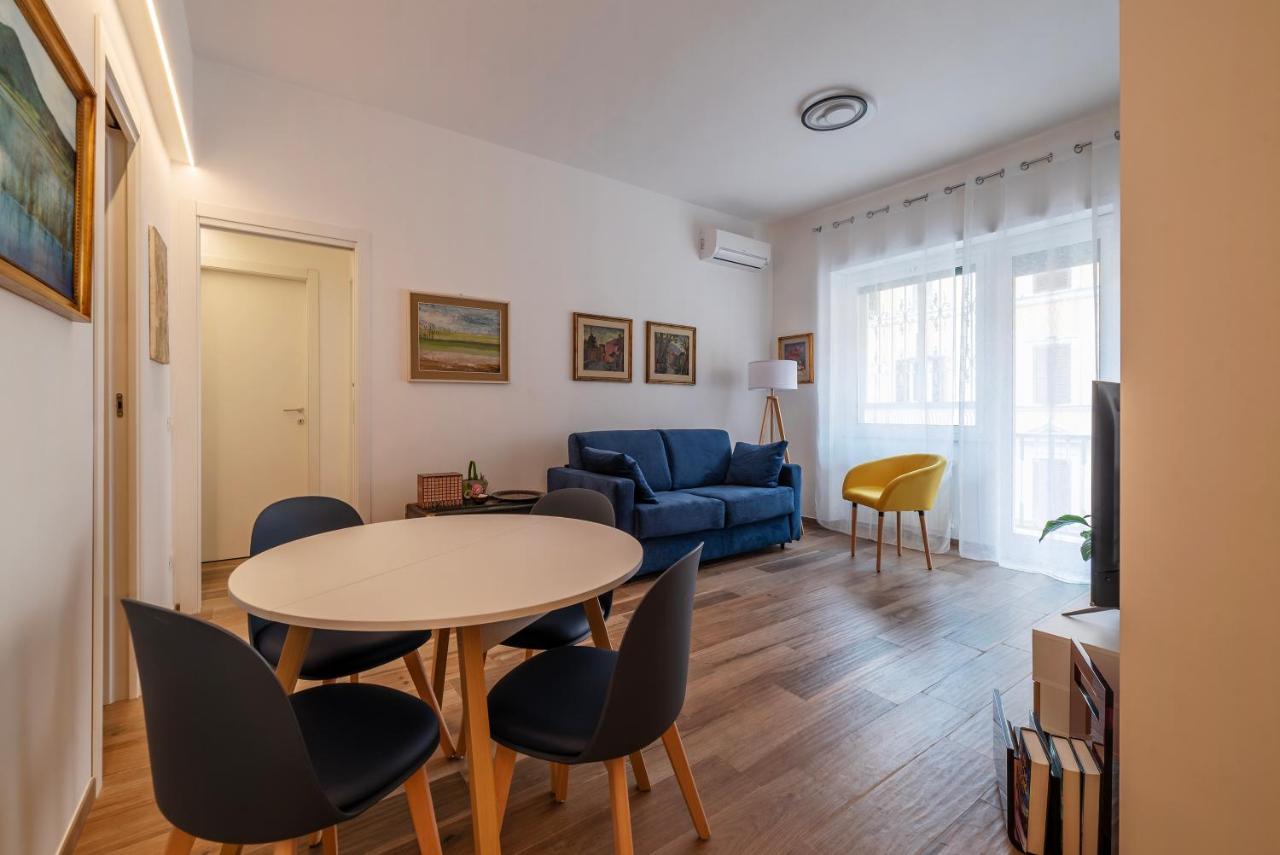 Piazza Re Di Roma Comfy Apartment Exteriör bild